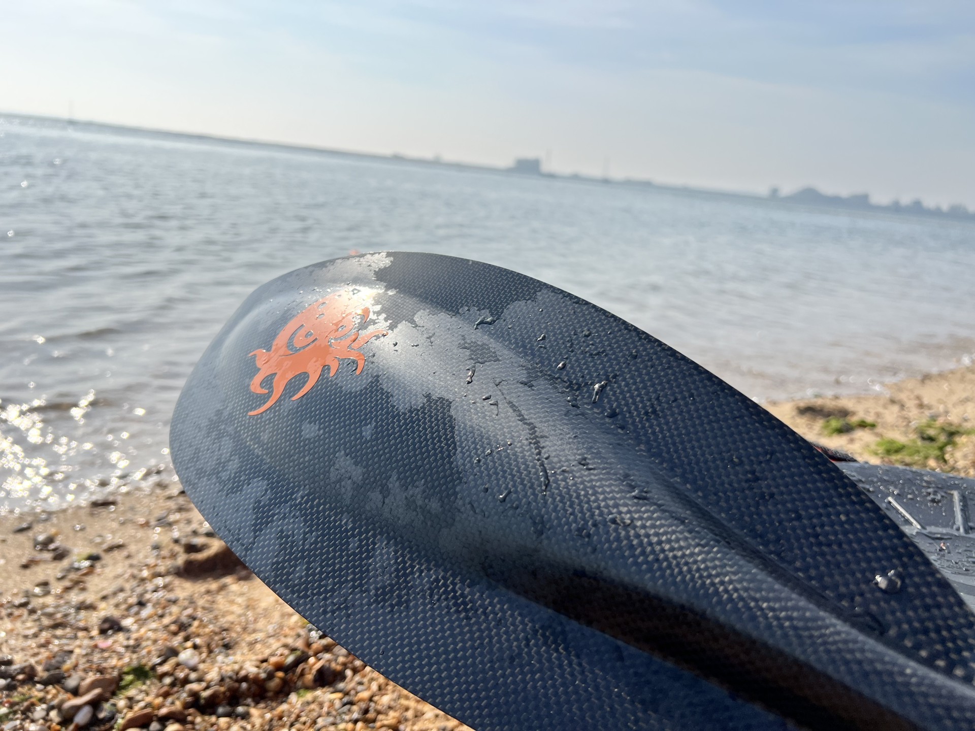 Full carbon fibre crankshaft sea kayak paddle available from NOMAD Sea Kayaking.