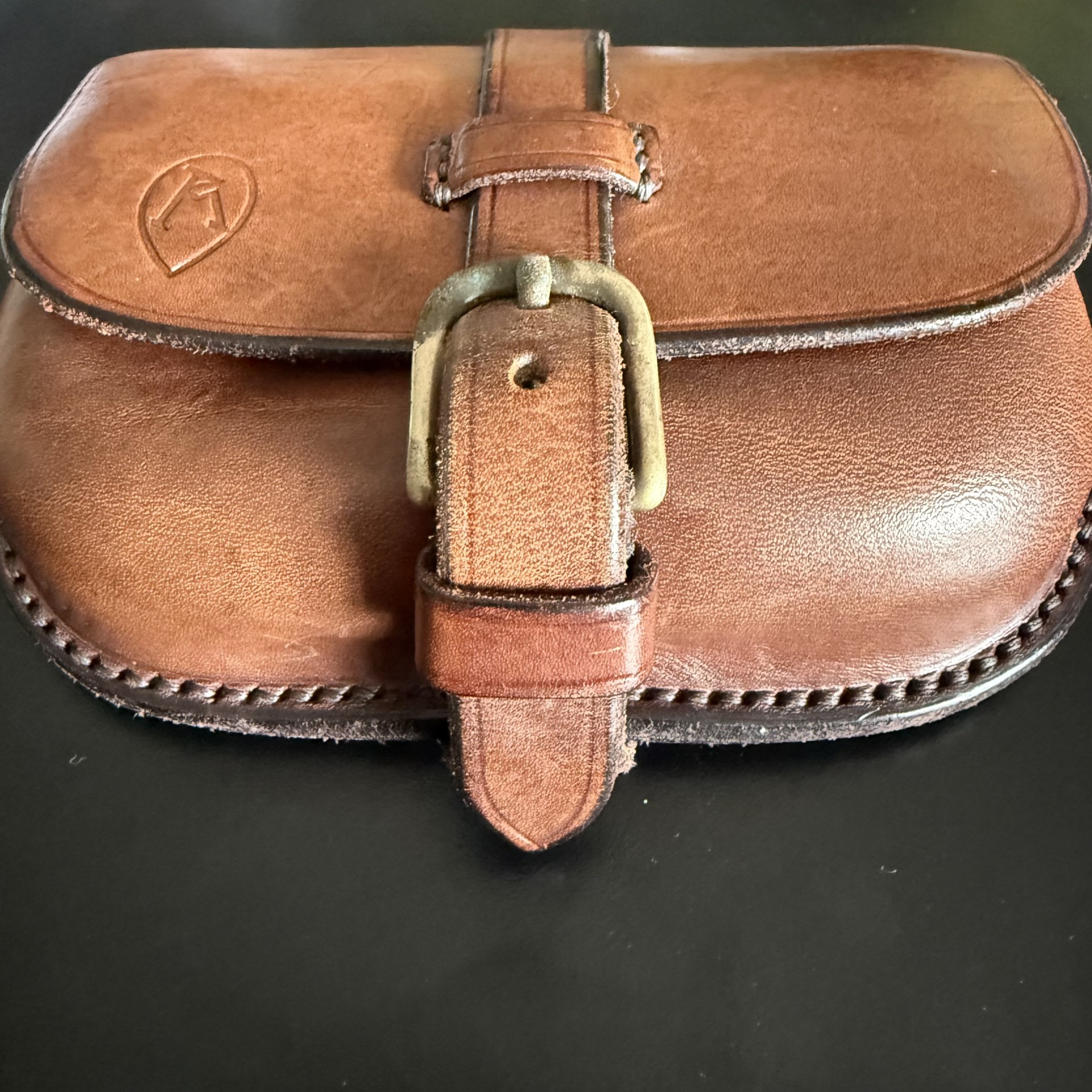 Leather belt pouch by Ray Mears.
