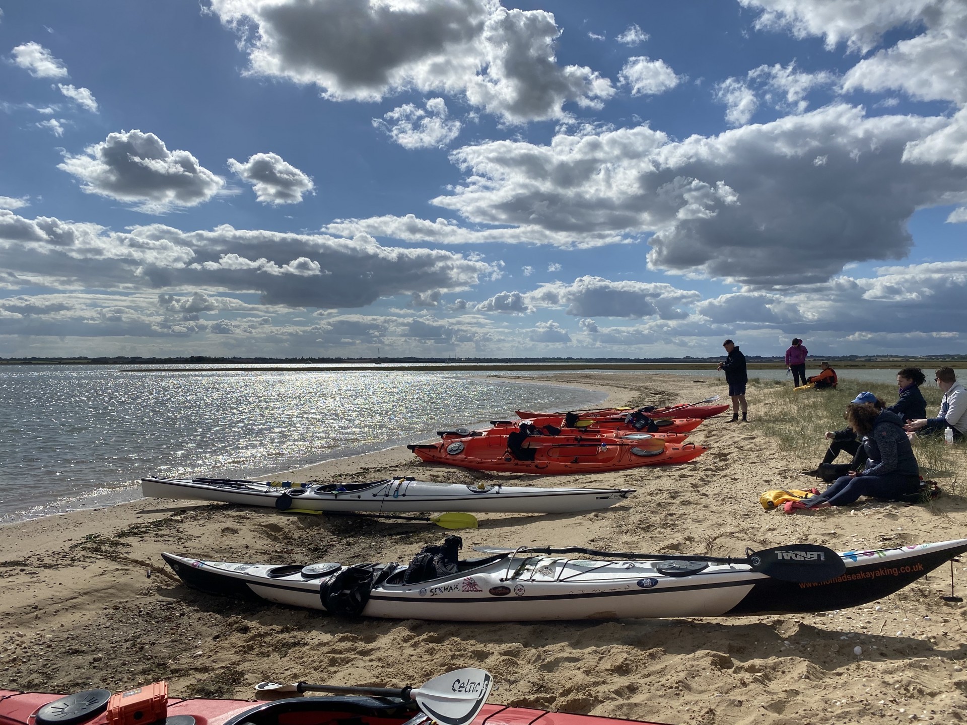 Lunch break on a guided sea kayak tour to the wild seal colony